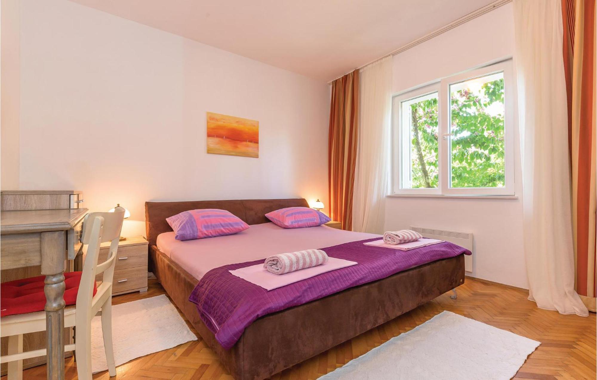Lovely Apartment In Makarska With Wifi Luaran gambar